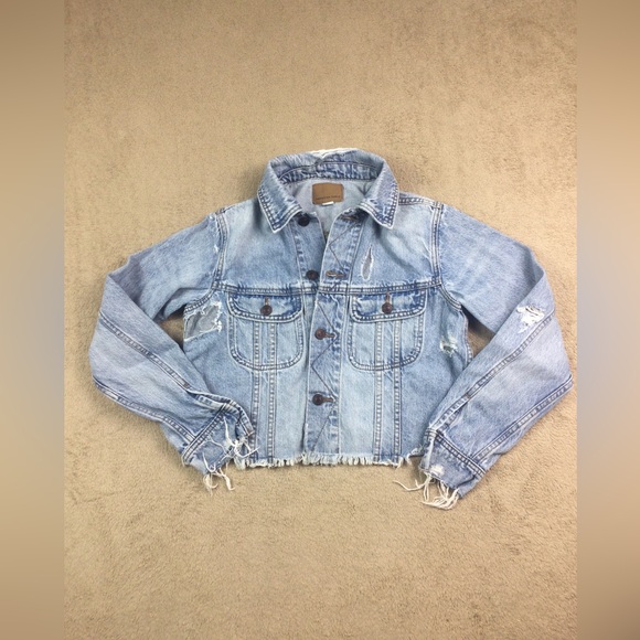 American Eagle Outfitters Jackets & Blazers - Womens blue American Eagle distressed jean jacket size xs